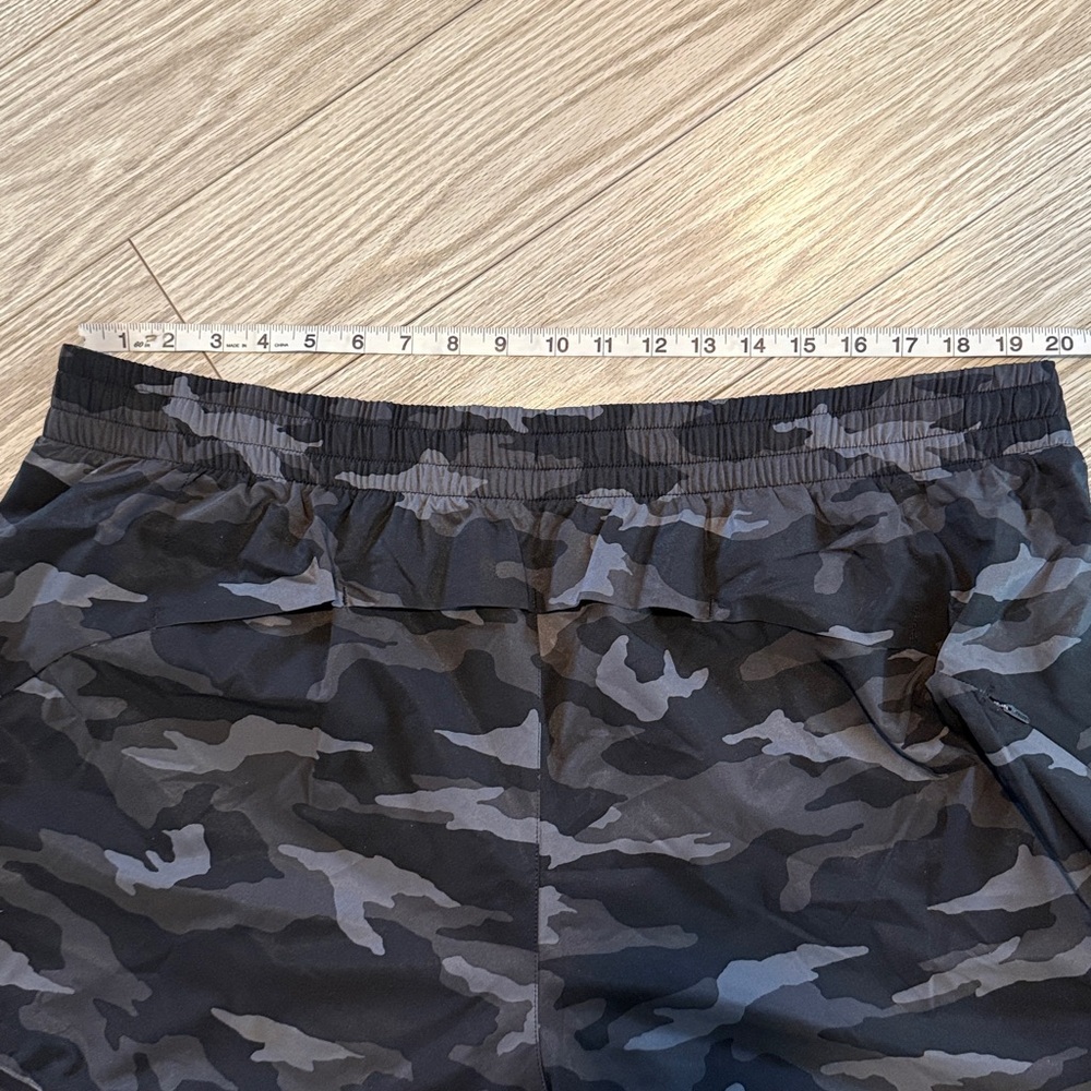 Mesh Racer Run Mid Rise 4" Short - Picture 8 of 8